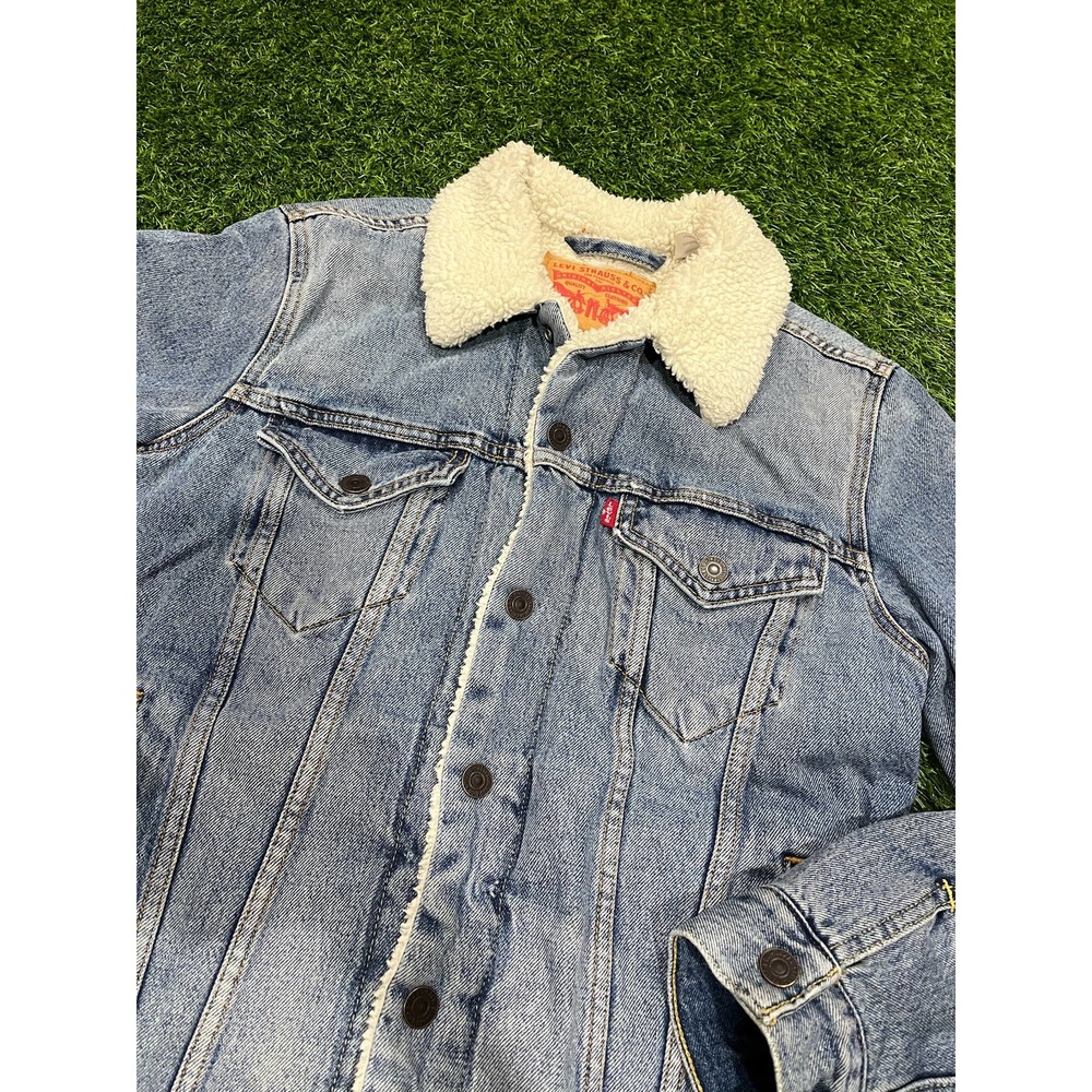 Levis Denim Jacket - Picture 3 of 5